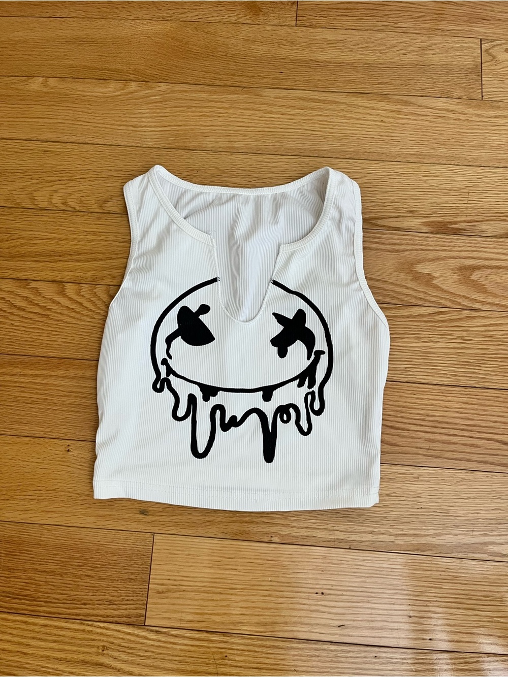 SHEIN White Ribbed Crop Tank with Dripping Smiley Graphic